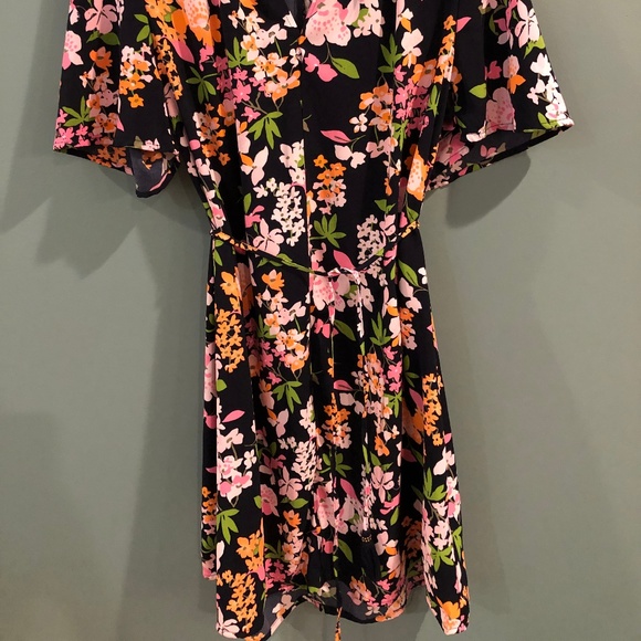 gorgeous floral dress with matching tassel belt - Picture 2 of 2